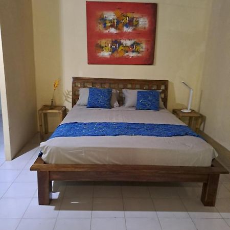 Shalana Homestay- Formerly Teka Teki House Seminyak  Ngoại thất bức ảnh